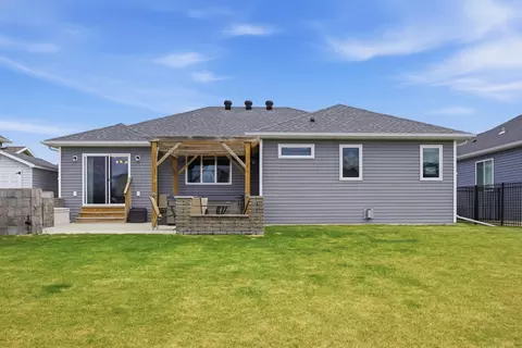 Exterior - 219 6th St E, Horace, ND 58047 photo 11 of 13