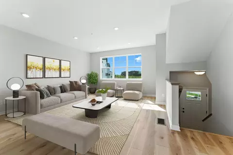 10362 Birchwood Cir, Chaska, MN 55318
