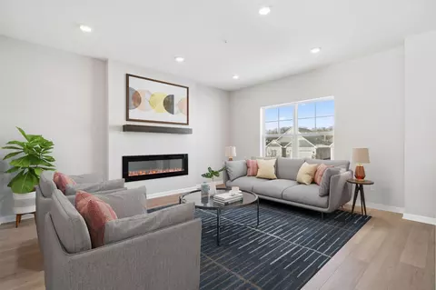 10364 Birchwood Cir, Chaska, MN 55318