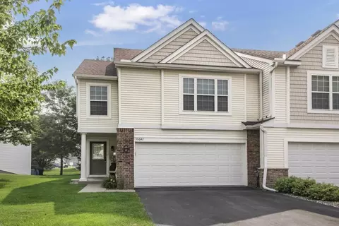 10642 Pond Curv, Woodbury, MN 55129