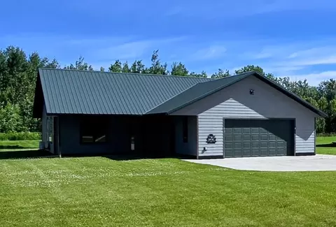 17670 Birch Dr NW, Angle Inlet, MN 56711