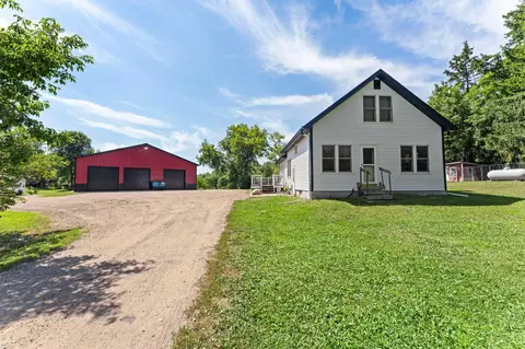 42550 Cedarcrest Trl, Harris, MN 55032