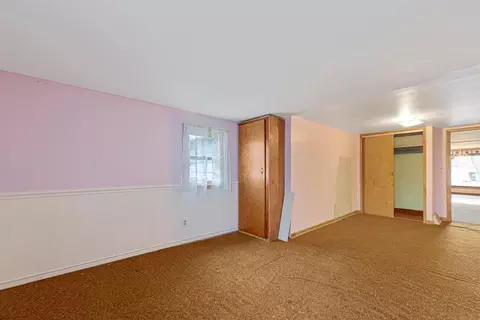 Bedroom - 101 State Highway 60 E, Elysian, MN 56028 photo 3 of 6