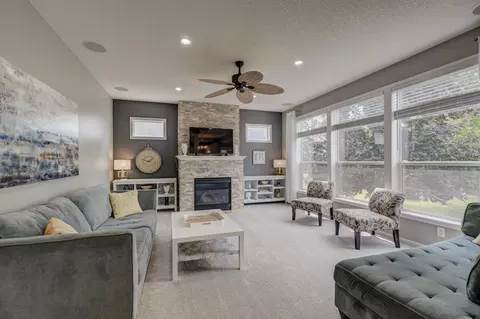 3412 Walden Dr, Woodbury, MN 55129