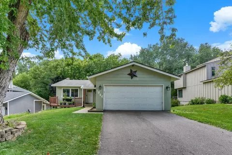 7064 Springhill Cir, Eden Prairie, MN 55346