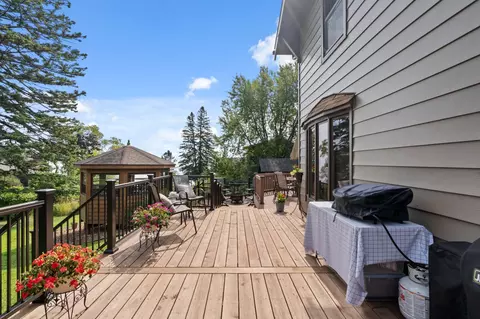 Exterior - 4 Lakeside Ct, Duluth, MN 55804 photo 17 of 27