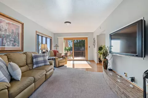 Living - 4 Lakeside Ct, Duluth, MN 55804 photo 2 of 2