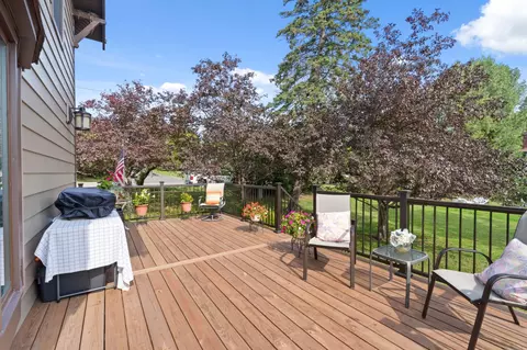Exterior - 4 Lakeside Ct, Duluth, MN 55804 photo 16 of 27