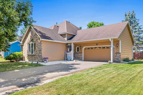 13200 Isanti St NE, Blaine, MN 55449