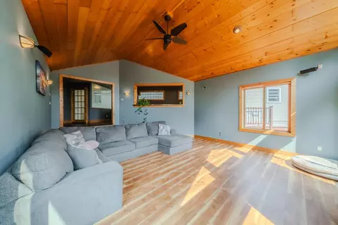 Living - 5708 Nightingale Ct, Saint Cloud, MN 56303 photo 3 of 4
