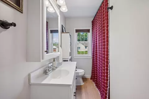 Bath - 405 4th Ave SE, Milaca, MN 56353 photo 1 of 2