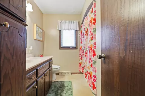 Bath - 134 34th Ave N, Saint Cloud, MN 56303 photo 1 of 4