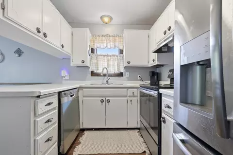 Kitchen - 134 34th Ave N, Saint Cloud, MN 56303 photo 3 of 3