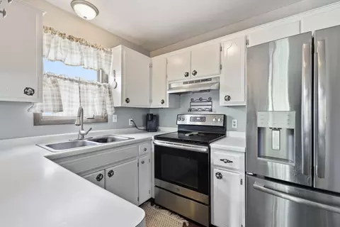 Kitchen - 134 34th Ave N, Saint Cloud, MN 56303 photo 1 of 3