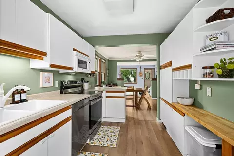 Kitchen - 1217 E 10th St, Duluth, MN 55805 photo 1 of 3
