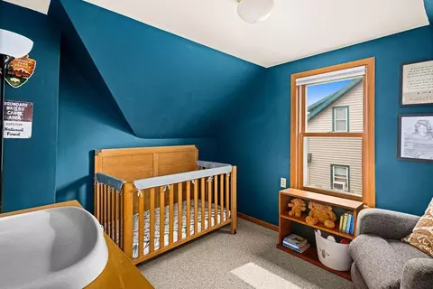 Bedroom - 1217 E 10th St, Duluth, MN 55805 photo 2 of 4