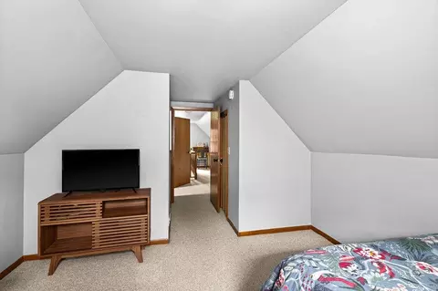 Bedroom - 1217 E 10th St, Duluth, MN 55805 photo 4 of 4