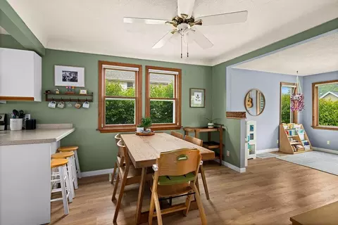 Dining - 1217 E 10th St, Duluth, MN 55805 photo 3 of 3