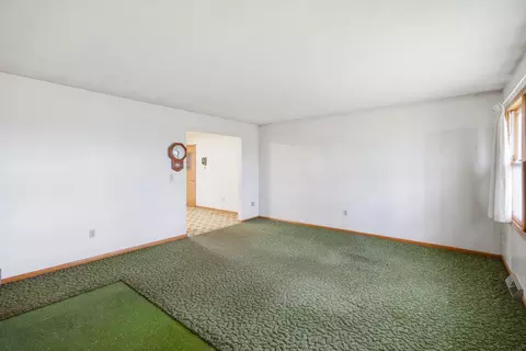 Living - 14771 295th Ave, Waseca, MN 56093 photo 1 of 2