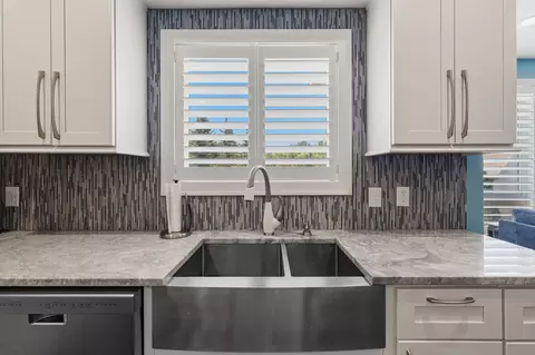 Kitchen - 827 Vardon Ct, Faribault, MN 55021 photo 8 of 8