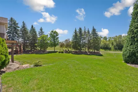 Exterior - 827 Vardon Ct, Faribault, MN 55021 photo 4 of 4