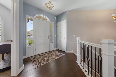 Entry Way - 827 Vardon Ct, Faribault, MN 55021 photo 1 of 2