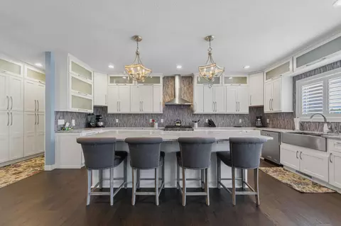 Kitchen - 827 Vardon Ct, Faribault, MN 55021 photo 2 of 8