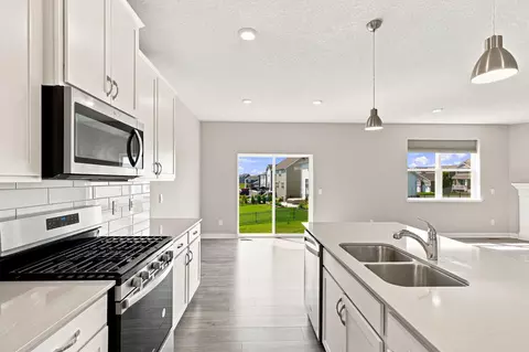 Kitchen - 13111 Arbor Path, Rosemount, MN 55068 photo 6 of 7