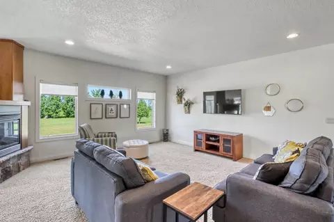 Living - 7013 Maple Ln, Horace, ND 58047 photo 1 of 14