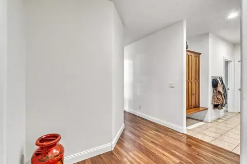 Entry Way - 7013 Maple Ln, Horace, ND 58047 photo 6 of 14