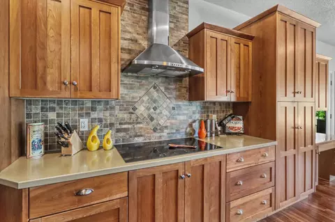 Kitchen - 7013 Maple Ln, Horace, ND 58047 photo 5 of 11