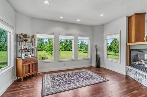 Living - 7013 Maple Ln, Horace, ND 58047 photo 11 of 14
