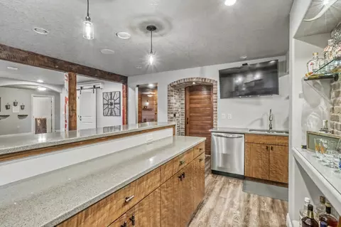 Kitchen - 7013 Maple Ln, Horace, ND 58047 photo 11 of 11