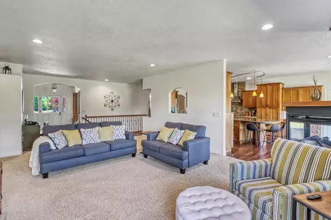 Living - 7013 Maple Ln, Horace, ND 58047 photo 5 of 14