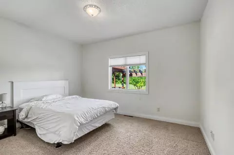 Bedroom - 7013 Maple Ln, Horace, ND 58047 photo 4 of 9