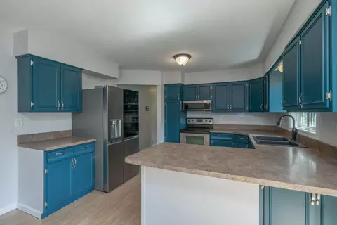 Kitchen - 13498 Meredith Dr, Baxter, MN 56425 photo 3 of 3