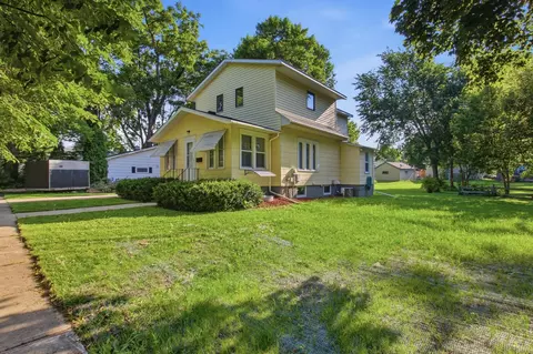 Exterior - 419 5th St SE, Willmar, MN 56201 photo 2 of 6