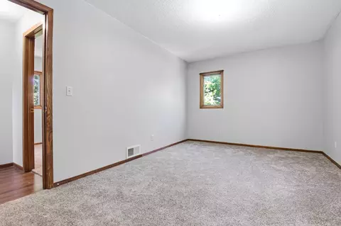 Bedroom - 419 5th St SE, Willmar, MN 56201 photo 3 of 5