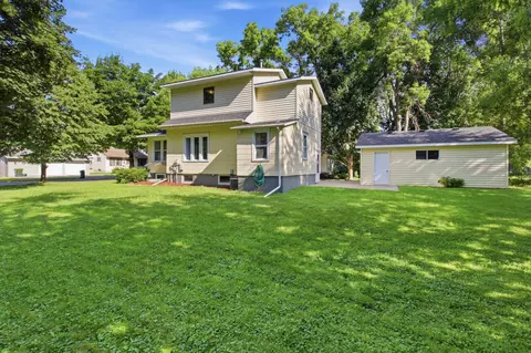 Exterior - 419 5th St SE, Willmar, MN 56201 photo 5 of 6