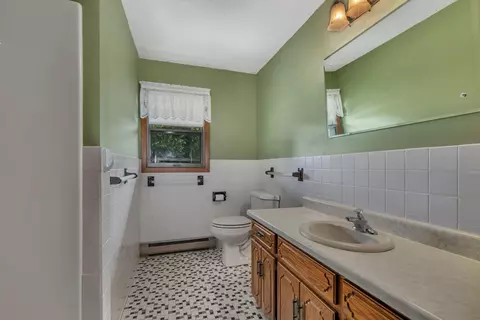 Bath - 517 9th Ave N, Cold Spring, MN 56320 photo 1 of 2
