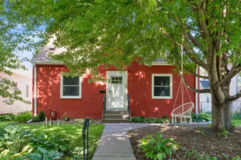 1605 Merrill St, Saint Paul, MN 55108