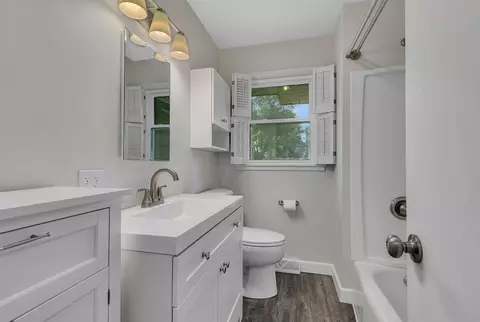 Bath - 1248 13th Ave N, Saint Cloud, MN 56303 photo 1 of 1