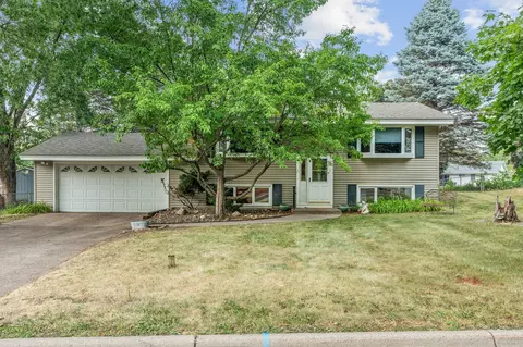 2207 Orchard Ln, White Bear Lake, MN 55110