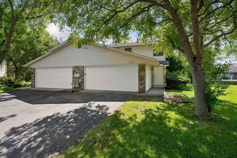 8515 W 97th Street Cir, Bloomington, MN 55438