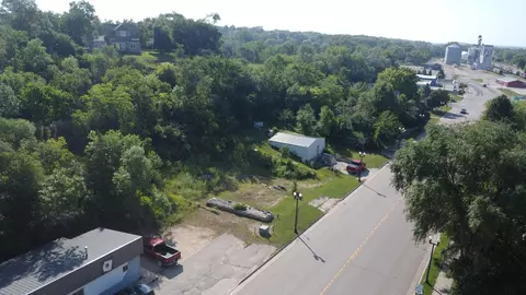 422-428 2nd St SE, Ortonville, MN 56278