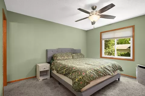 Bedroom - 4089 Pennsylvania Ave, Eagan, MN 55123 photo 1 of 6
