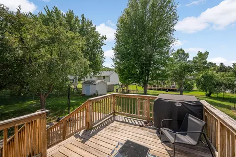 Exterior - 4089 Pennsylvania Ave, Eagan, MN 55123 photo 8 of 10
