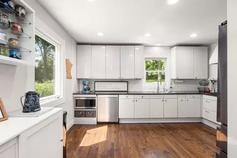 Kitchen - 8315 Greenfield Rd, Loretto, MN 55357 photo 2 of 5