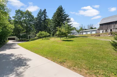 Exterior - 8315 Greenfield Rd, Loretto, MN 55357 photo 8 of 10