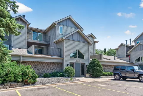 2150 Ridge Dr #36, Saint Louis Park, MN 55416